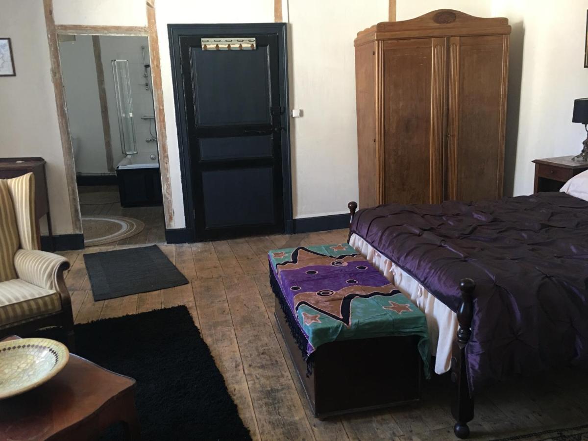 Chambre Sdb Privee Townhouse 26 Chambres D'Hotes Civray Civray (Vienne) Exterior foto